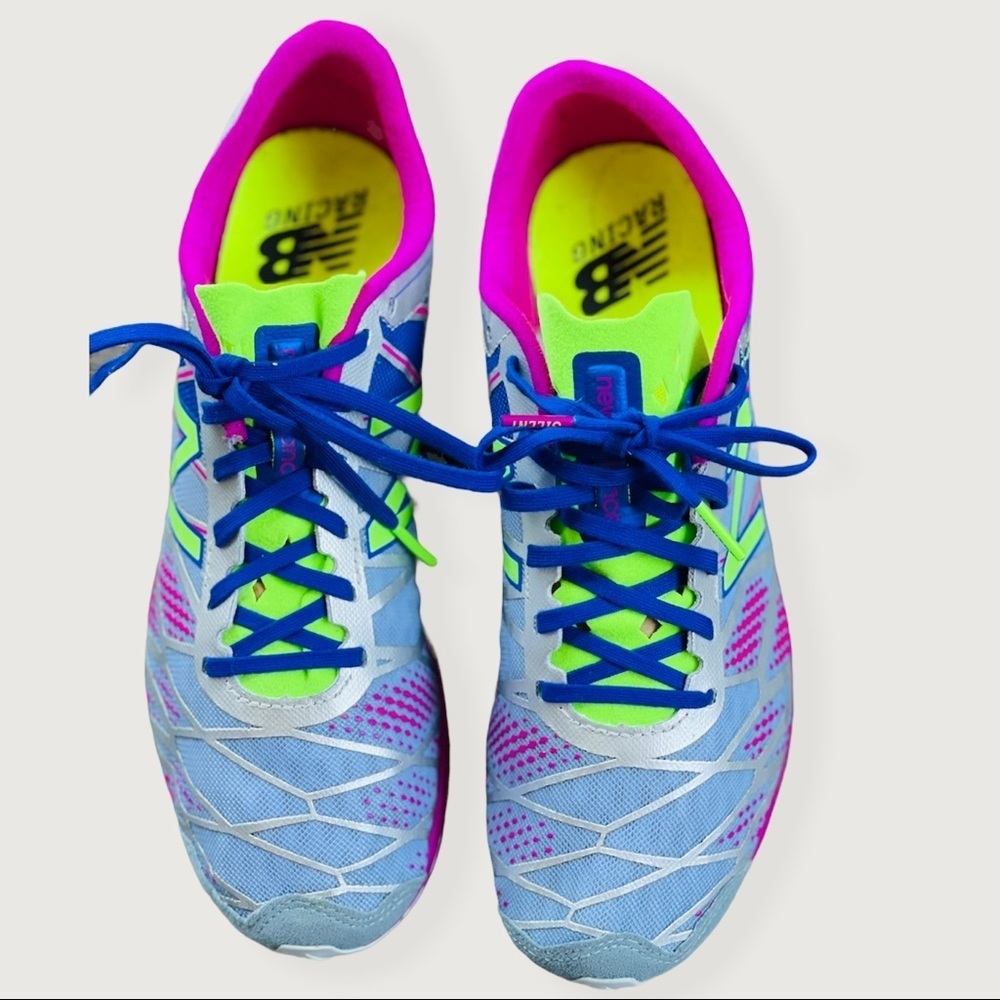 Women’s new balance cross country shoes - Picture 3 of 10